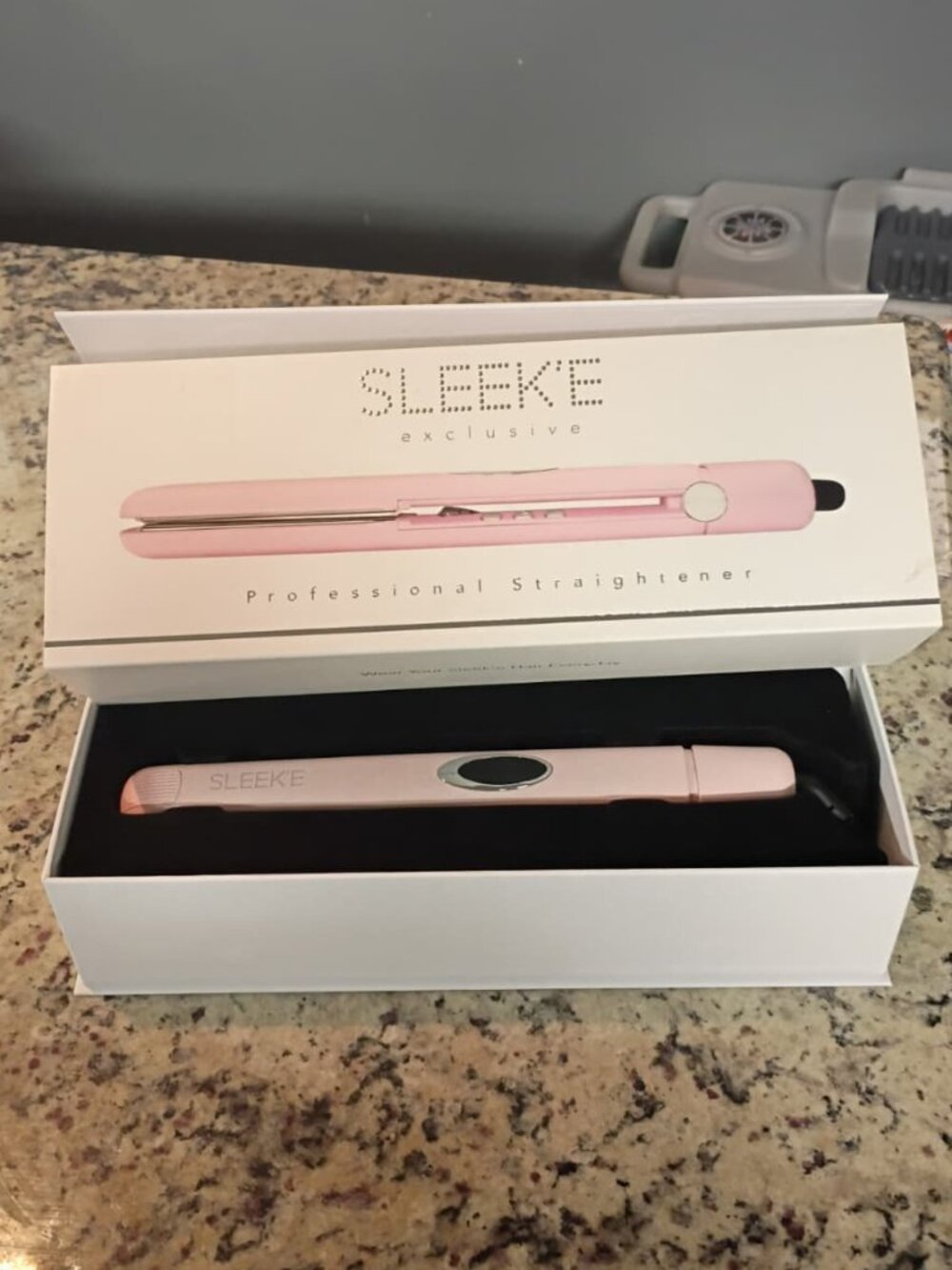 SLEEK'E 1.2" Titanium Flat Iron-Exclusive Professional straightener-PINK-SEALED